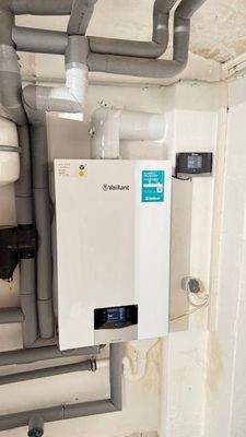 neue Heizungsanlage Brennwert Gas 