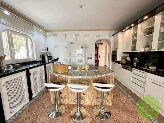 Küche angrenzend, alles offen 