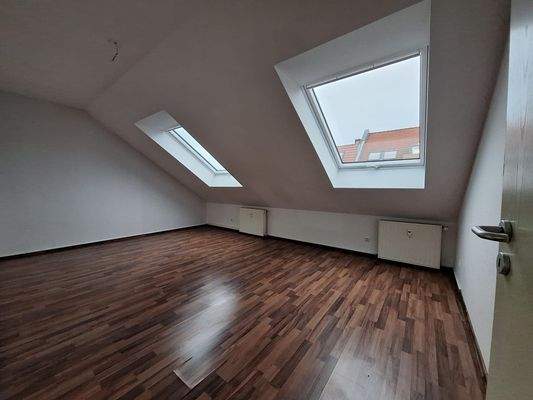 Großes Schlafzimmer