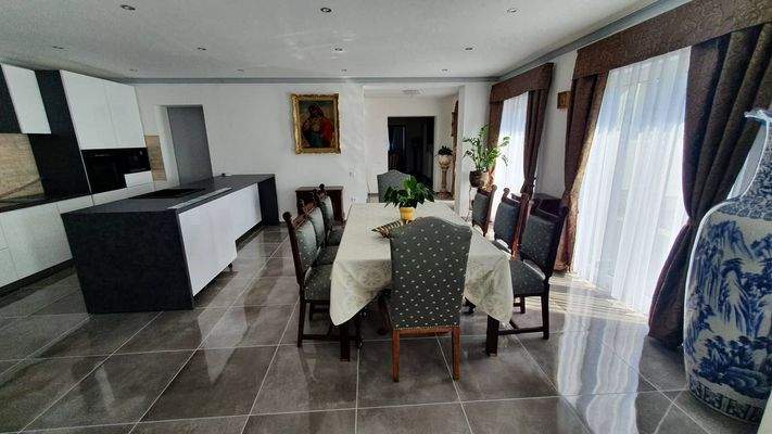 285672593_1436102950238364_7762031261135978598_n.j