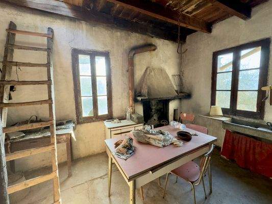 DA959_09 TERRA ITALIA IMMOBILIEN_LIGURIEN_STONE HO