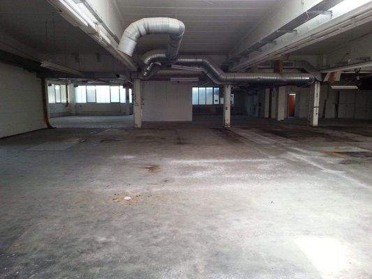 Produktionshalle 01.jpg