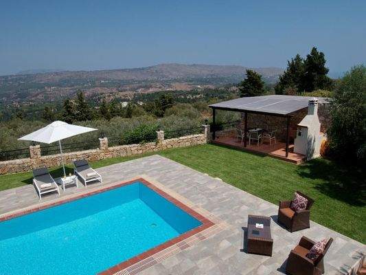 Kreta, Filippos: Villa mit Pool in ruhiger Umgebung zu verkaufen