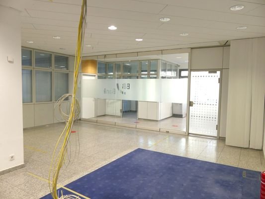08_Grossraum_Blick_Vorraum.JPG