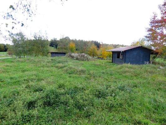 Grundstück vor dem Haus 