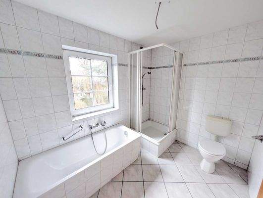 makellos 11 - EFH Devin - Vollbad.jpg