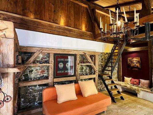 Der einladende und großzügige Wohnbereich im Obergeschoss