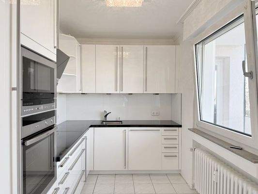 Küche mit EB-Küche