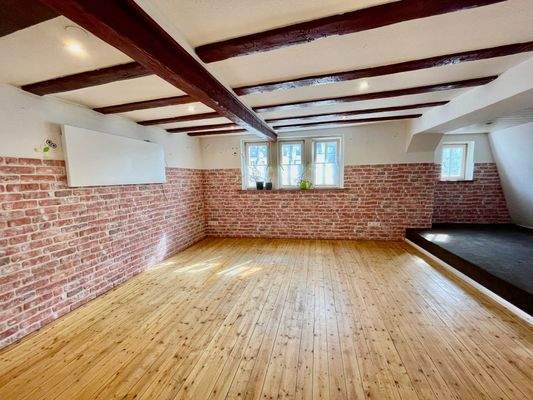 Innen_Haus 1_Obergeschoss_Wohnzimmer (1).jpeg