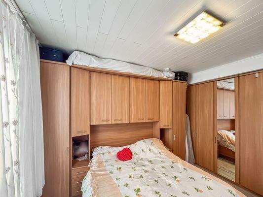 Schlafzimmer Ansicht 2