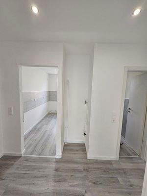 Flur mit Waschmaschinennische