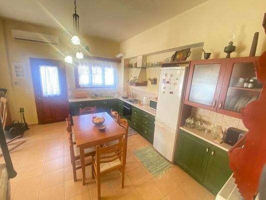 Kreta, Armeni bei Chania: Zwei-stöckiges Haus mit Dachboden in Armenoi zu verkaufen