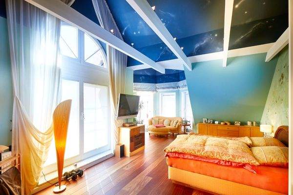 Schlafzimmer mit Balkon