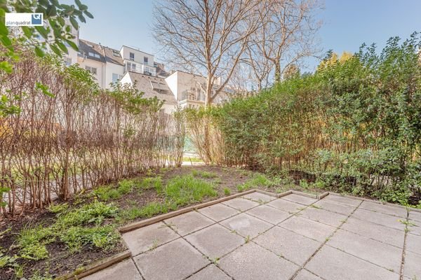 Terrasse (ca. 11,90 qm) & Garten (ca. 20,70 qm)