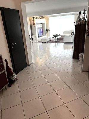 Blick Diele zum Wohnbereich