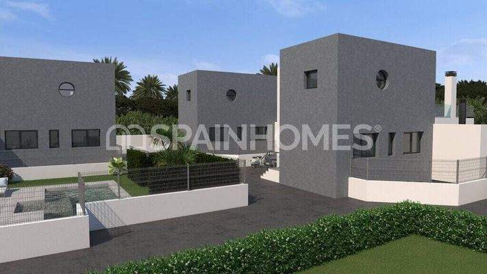 Villas with Private Pool and Garden in San Juan, Alicante