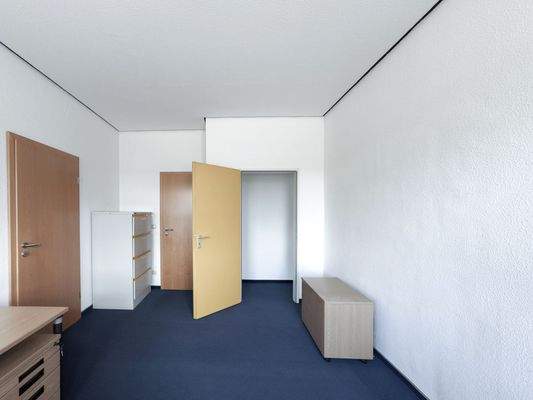 Büro 2 mit Abstellkammer