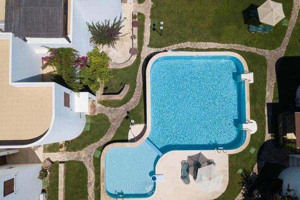 Kreta, Ag. Paraskevi: Tolle Wohnung in schöner Anlage mit Meerblick zu verkaufen