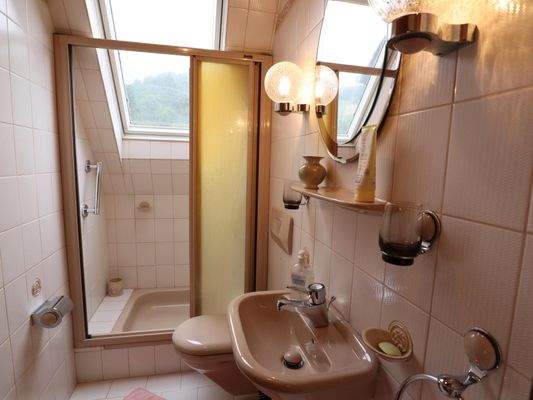 Badezimmer Dachgeschoss