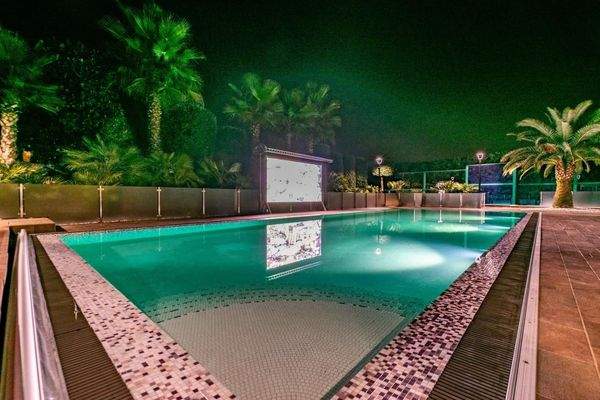 Luxusvilla-am-gardasee-kaufe_villa-am-gardasee-kaufen-haus-am-gardasee-kaufen_exklusive-Villa-am-gardasee_luxus-villa_luxusvilla-am-gardasee_villa-mit-panorama_villa-in-desenzano_comprare-villa-lago-di-garda_vendere-villa-lago-del-garda_Villa-di-lusso_Lag