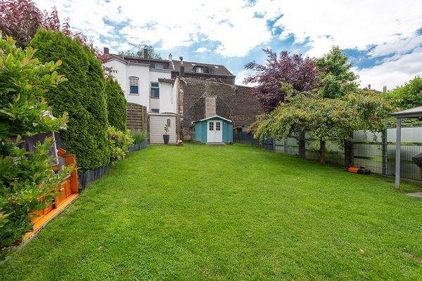 schöner Süd-Garten