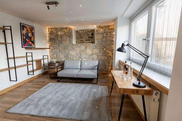  Partykeller - (KI generiert)