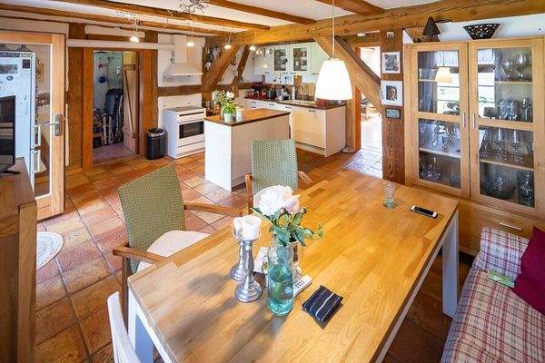 Küche mit Essbereich