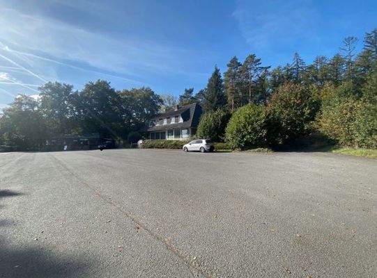 das Wohn- und Geschäftshaus