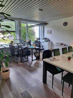 Büroräume im EG