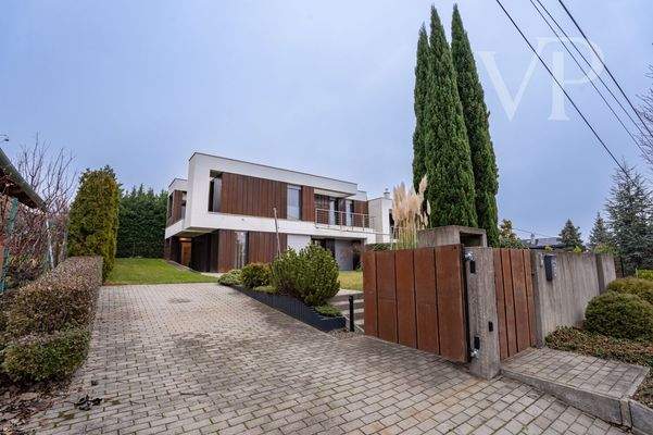 Keri autóbeálló 2. autónak