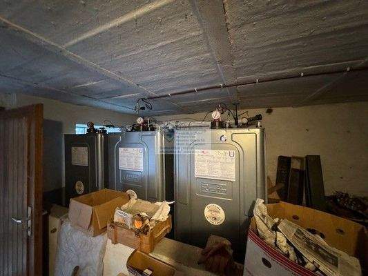 IMG_4518 Heizöllager