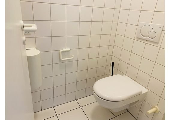 WC Damen (2)