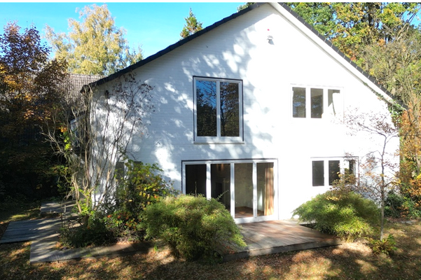 zzgl. Süd/West-Terrasse