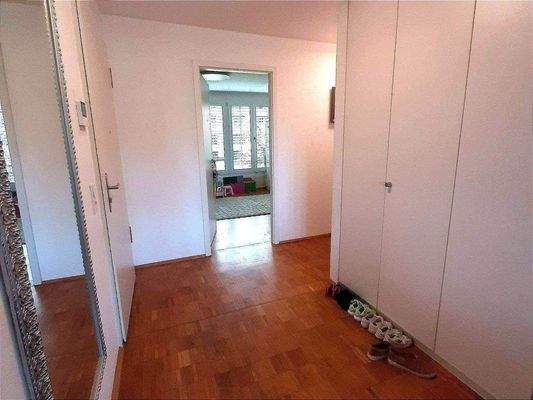 Diele mit Blick ins Kinderzimmer