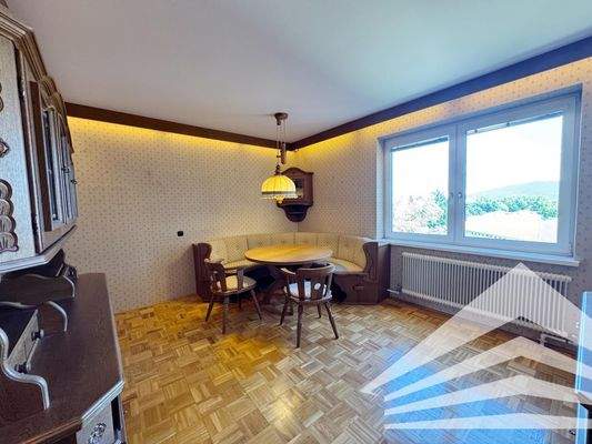 Ess- bzw. Schlafzimmer