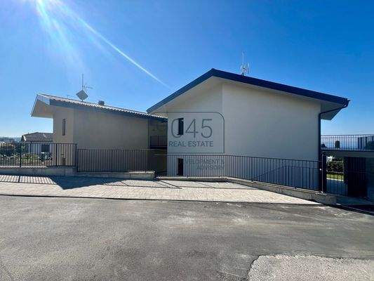 Exklusive Villa in ruhiger Lage – nur 500 m vom Zentrum von Lazise - Gardasee