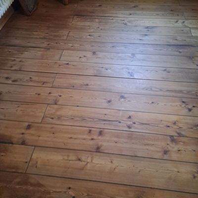 Lärchenvollholzdielen Esszimmer