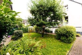 zwischen den Häusern