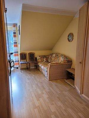 Blick zum Kinder-Gäste-Arbeits-Zi.-Bild 1.jpg