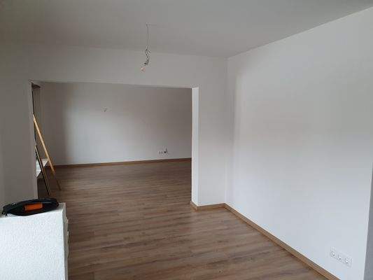 Von Küche über Essbereich z. WoZi 