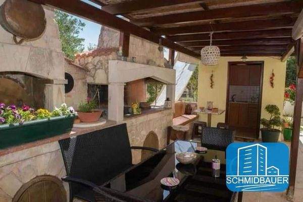 Kreta, Peri: Einfamilienhaus mit schönem Garten und toller Aussicht zu verkaufen