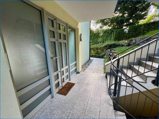 Treppenaufgang zur Wohnung