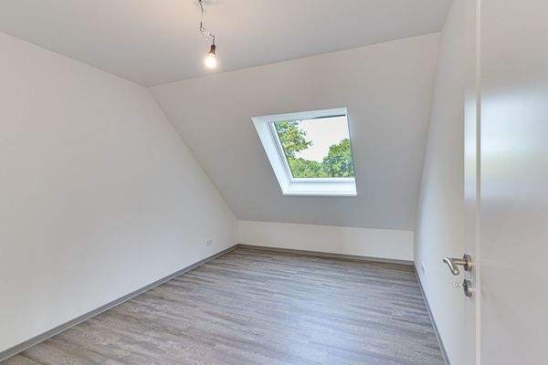 Schlaf-/Kinder-/Arbeitszimmer 2 Ansicht I