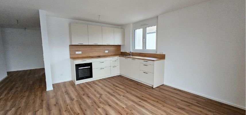 Einbauküche - Ihren Kühlschrank bringen Sie selbst mit