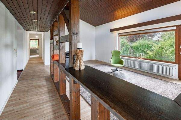 offenes Wohn- und Esszimmer mit verbidung zu den Schlafräumen , alles auf Erdgeschossebene