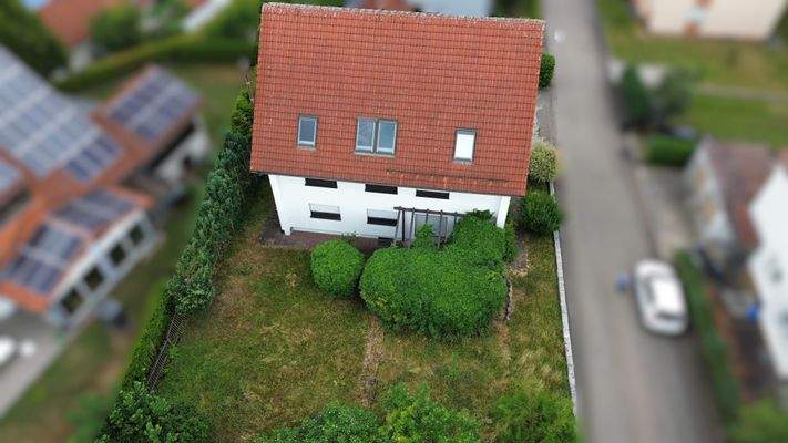 Ansicht Haus und Garten