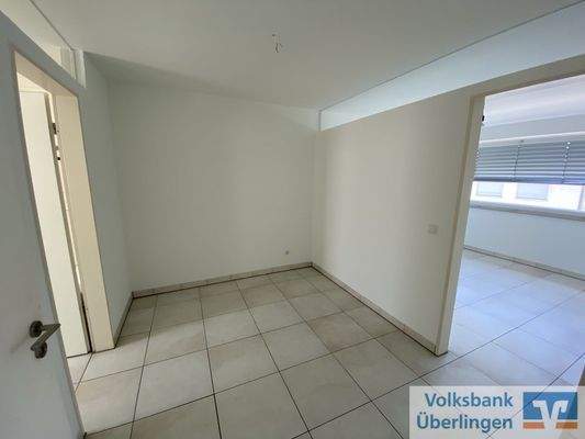 Flur, links Bad, rechts Schlafen