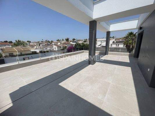 New Houses with Private Pool in Ciudad Quesada