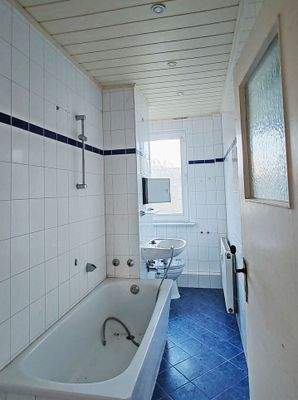Etagenwohnung - Bad