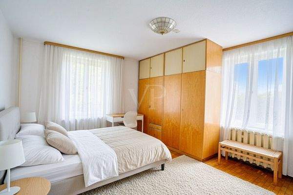 Schlafzimmer digital möbliert